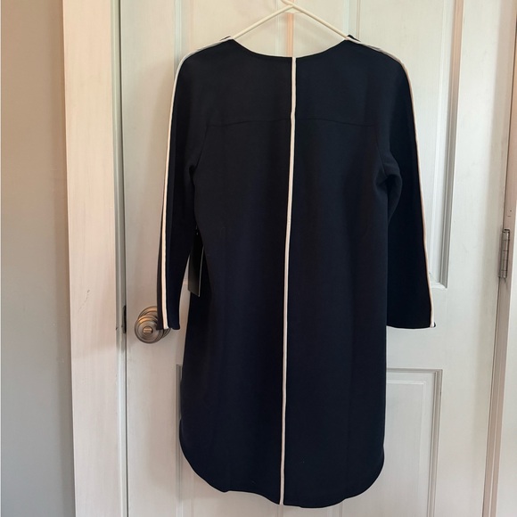 Tuckernuck NWT navy shift dress with white piping detail. Dress up or down - Picture 3 of 4